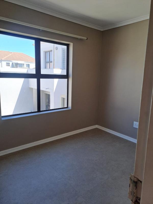 2 Bedroom Property for Sale in Vredekloof Western Cape
